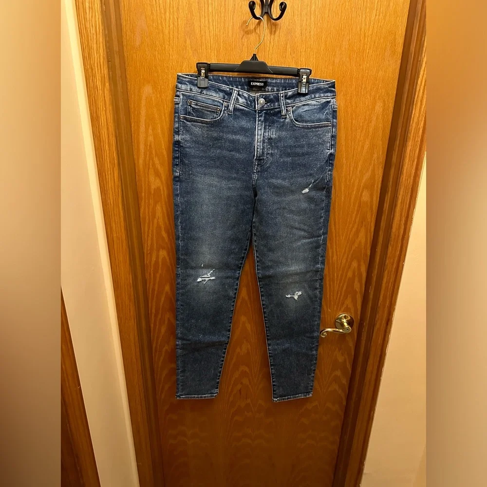 Express Jeans - Picture 1 of 3